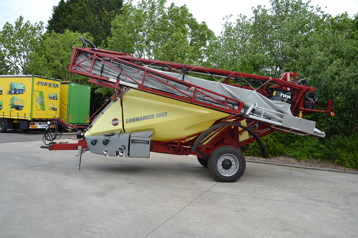 Hardi COMMANDER Twin Force 4500 l - 27 m Hardi COMMANDER Twin Force 4500 l - 27 m
