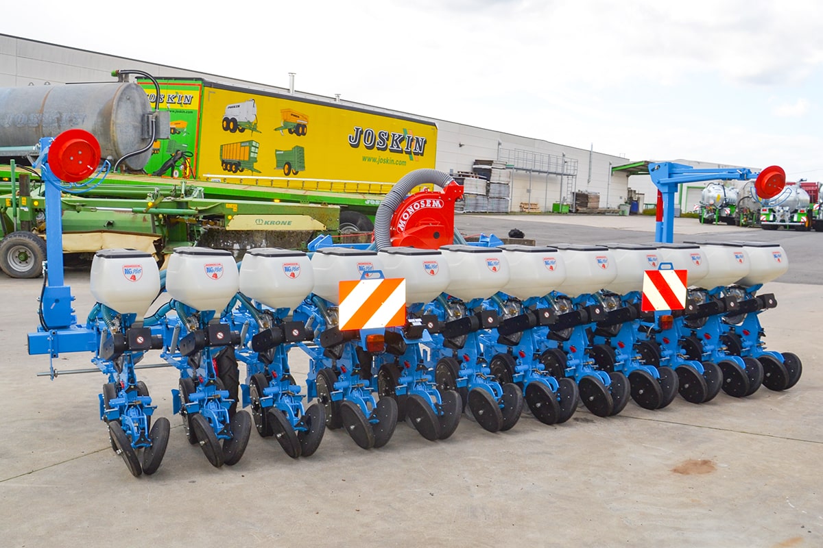 Monosem NG + 4 E 12 rangs betteraves double barre Monosem NG + 4 E 12 rangs betteraves double barre