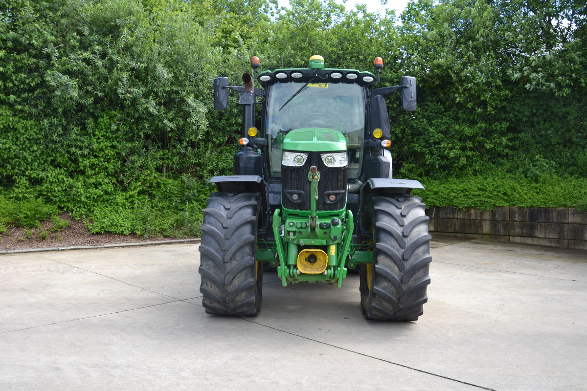 John Deere 6250R