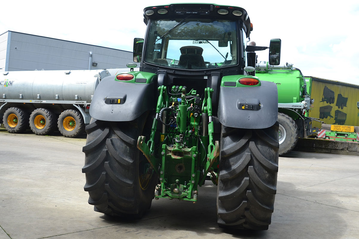 John Deere 6250R