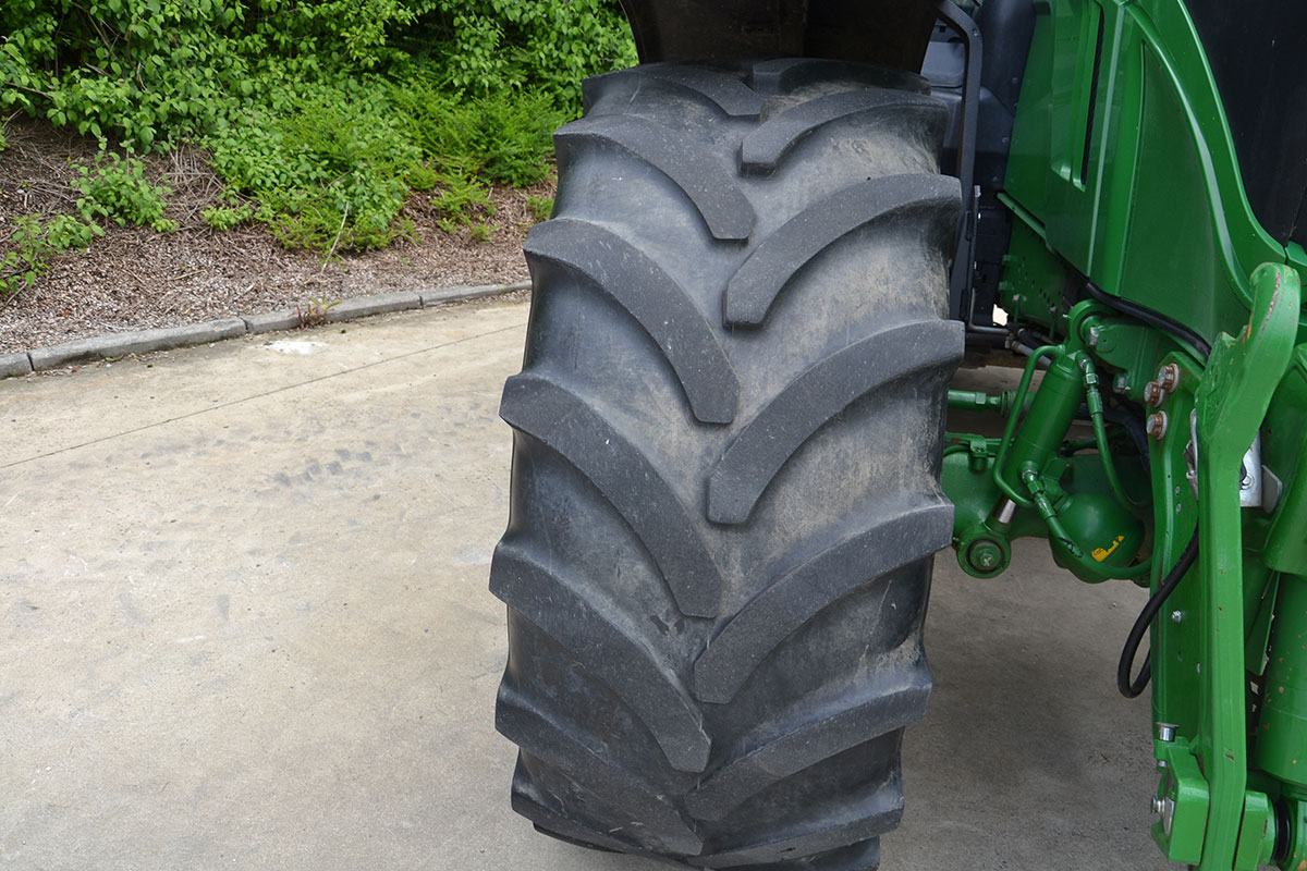 John Deere 6250R