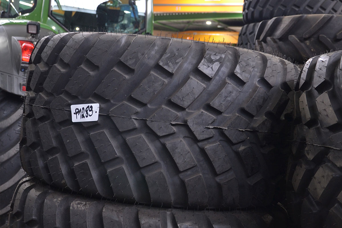 BKT 560/45 R22,5 BKT 560/45 R22,5