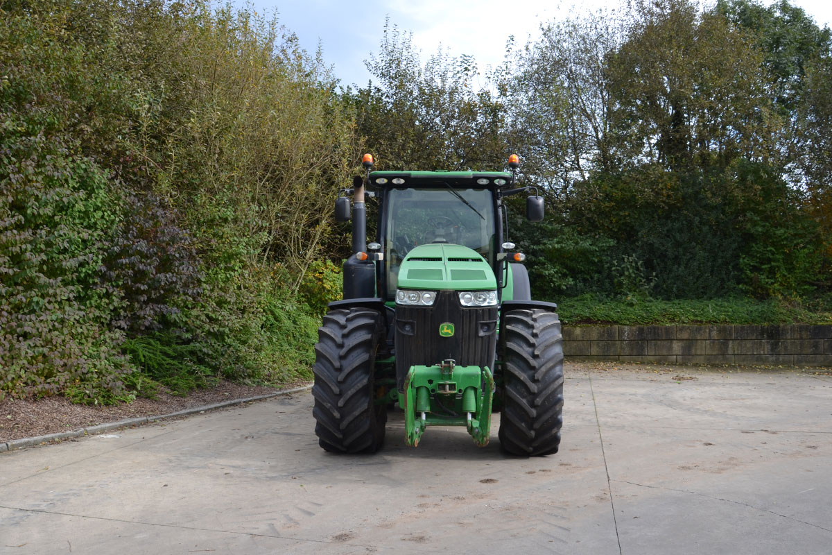 John Deere 8360R