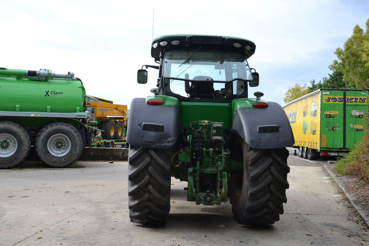 John Deere 8360R