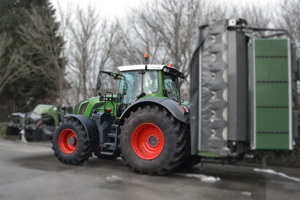 Fendt 828  