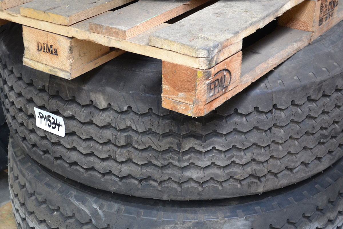 Armstrong  385/65 R22,5