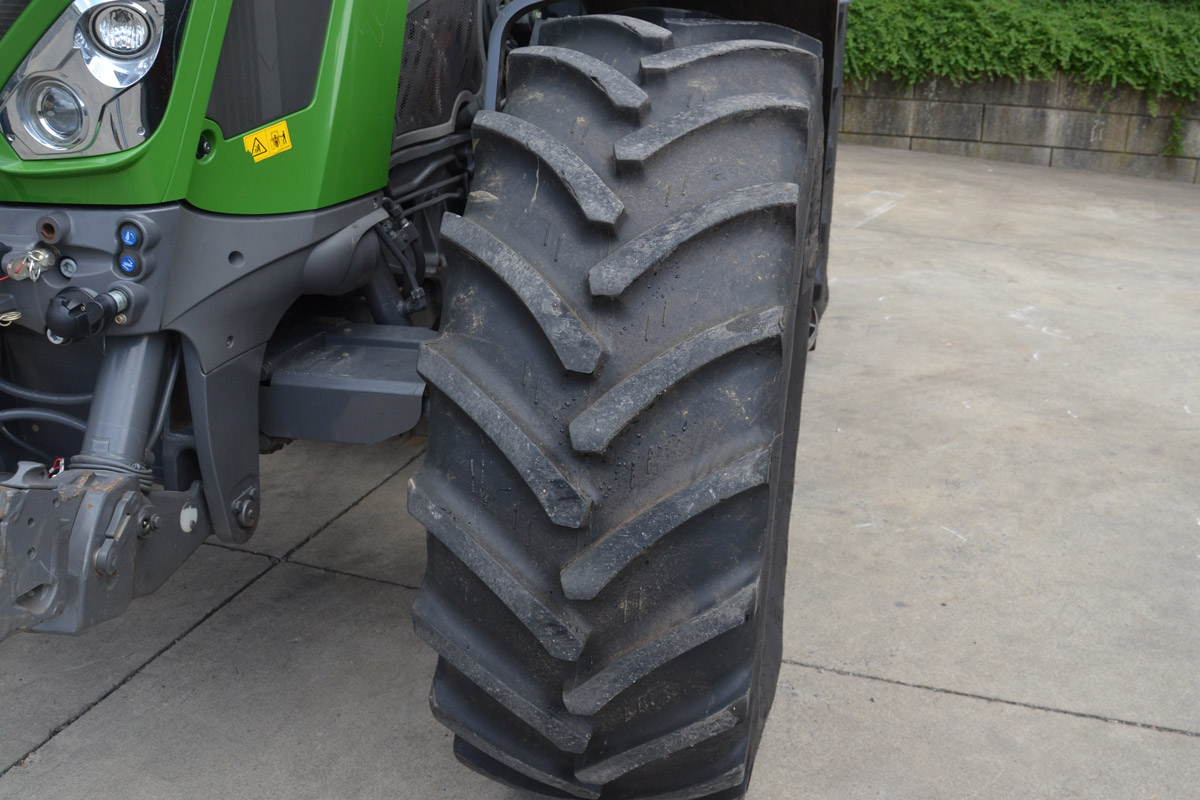 Fendt 828 S4 Profi Plus