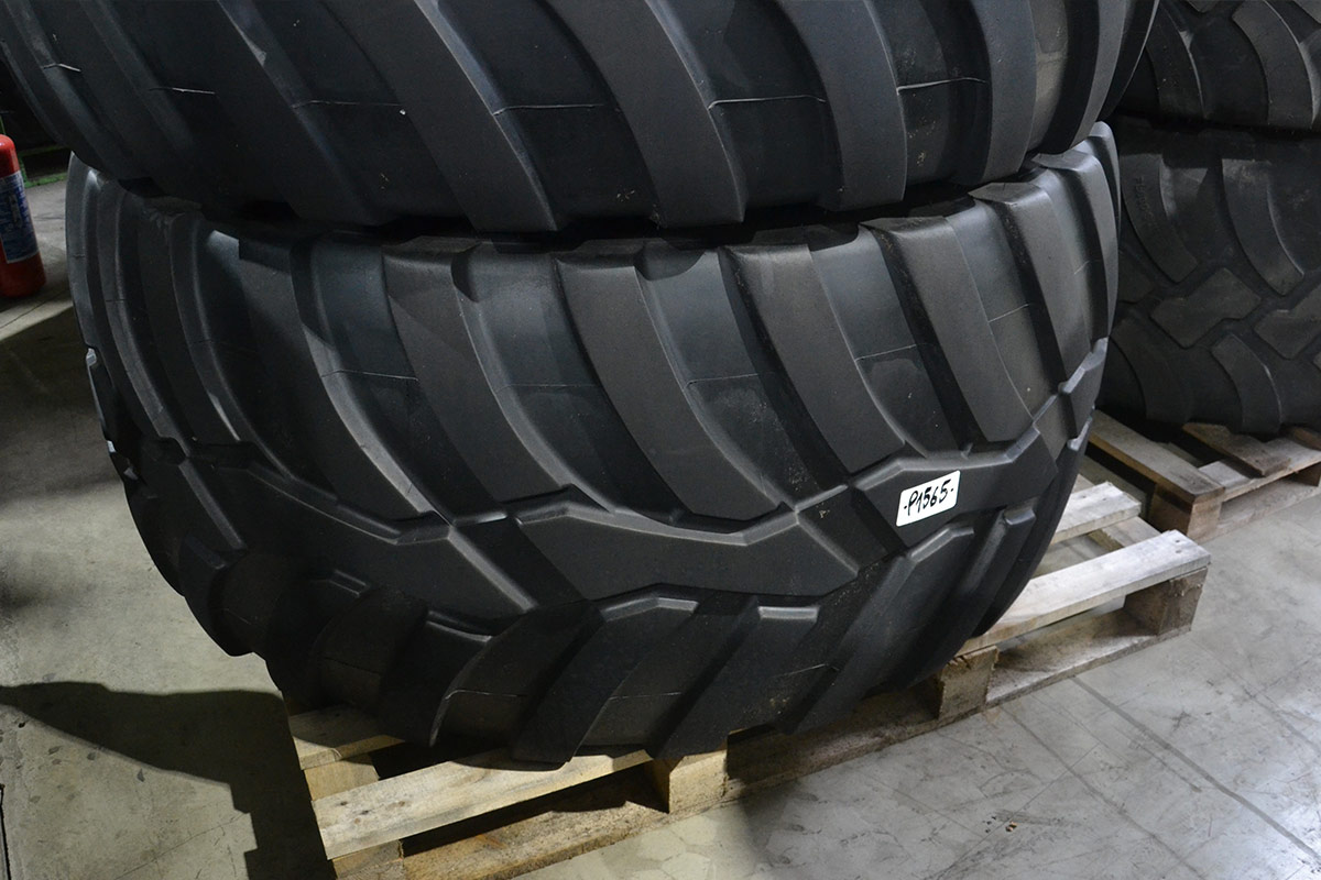 Vredestein 800/60R32