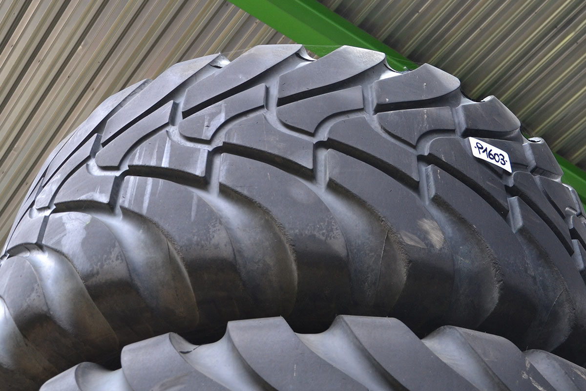 BKT 650/55 R26,5