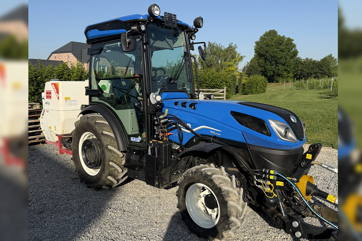 New Holland T4.100V