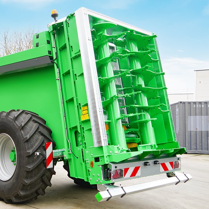 JOSKIN Tornado muck spreader