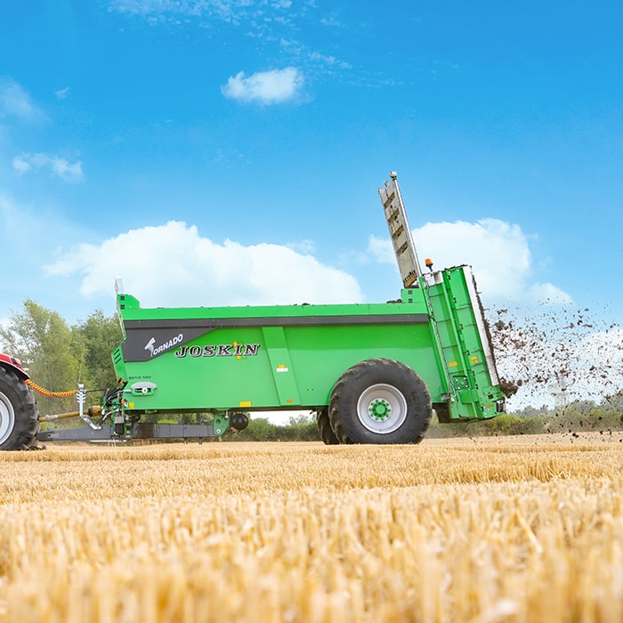 JOSKIN Tornado muck spreader